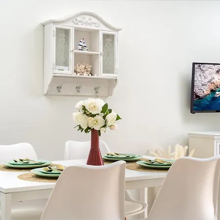 Apartment Patrinos *