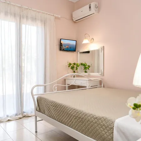 Apartman Patrinos Alikanász