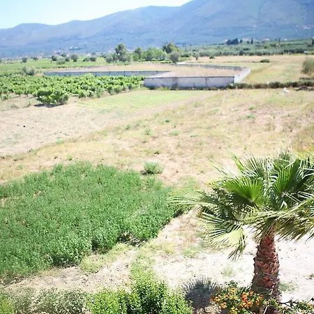 아파트 Patrinos *